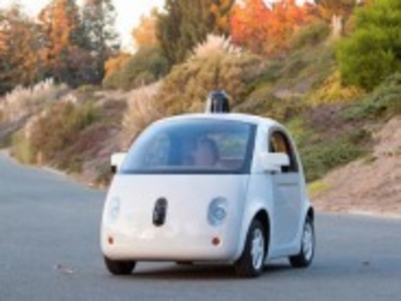 グーグル、自律走行車プロトタイプの完成版を披露