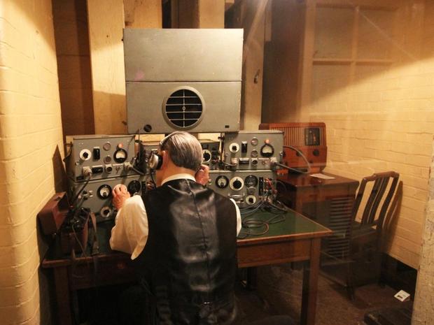 ラジオ放送

　この部屋は、Churchillの声を放送電波に乗せるために使用されていた。