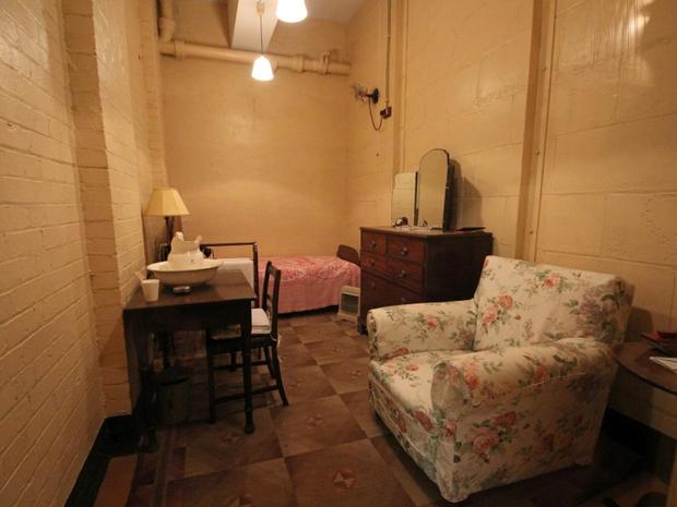 Churchill夫人

　掩体壕にはChurchill夫人用の寝室があったが、Churchillも夫人も、ここで多くの夜を過ごすことはなかった。