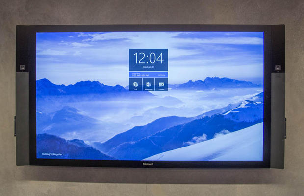 これまでで最大の「Surface」

　「Windows 10」とともに発表されたMicrosoftのユニークな「Surface Hub」は、分類が難しい製品だ。コンピュータとして機能するが、84インチの4Kテレビでもある。

　ここでは、Surface Hubの細部を写真で紹介する。

関連記事：マイクロソフト「Surface Hub」の第一印象--84インチ4K画面搭載の巨大端末