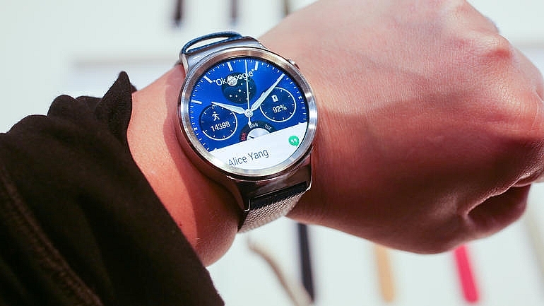 ファーウェイ、「Android Wear」搭載の円形スマートウォッチ「Huawei ...