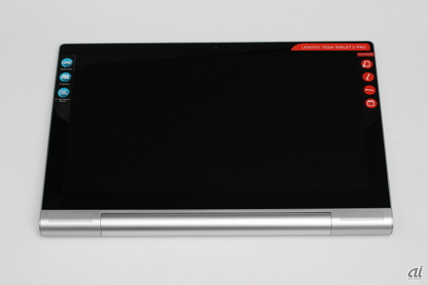 YOGA Tablet 2 Proの液晶側。下部左右にスピーカのスリットが見える