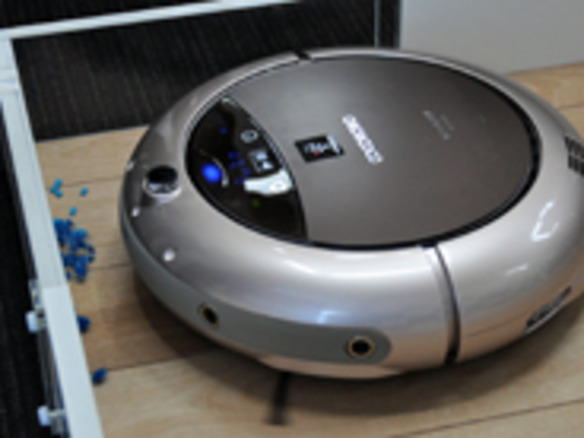 ロボット掃除機 Cocorobo に風でかきだす新機能 本体のみで音声カスタマイズが可能に Cnet Japan