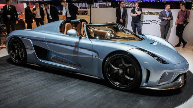 　Koenigseggの他のモデルはレースカーのような外観だが、Regeraはクルーザーのような見た目だ。