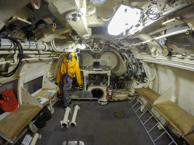 艦尾の「魚雷」室

　Ovensの最後尾のスペース。以前はここに2本の魚雷発射管があったが、現在は撤去されている。この部屋は大幅に改装されており、以前は寝台と緊急避難用のさまざまな装備が置かれていた。