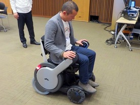 ドコモが「電動車椅子」を貸出しへ--サイクルシェア事業を拡大
