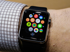 「Apple Watch」、予約なしでの店舗販売開始は6月以降か