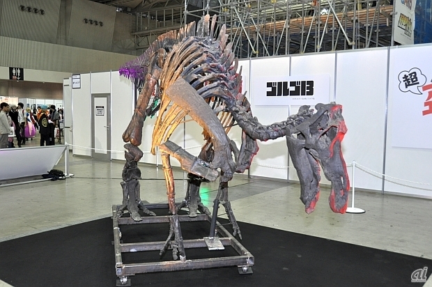　「超遭遇スポット」という形で、国立科学博物館から恐竜のかせきも展示されていた。