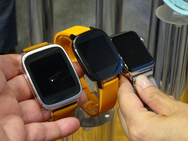 　左から、現行ZenWatch、ZenWatch 2、Apple Watch（42mm）。