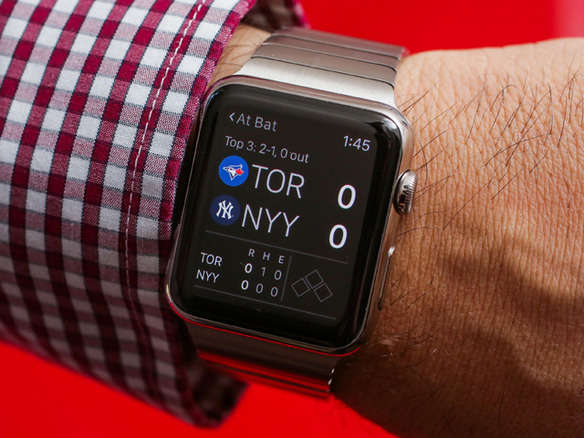 「Apple Watch」、アップル直営店での販売を開始へ--5月までの注文分も2週間以内に出荷