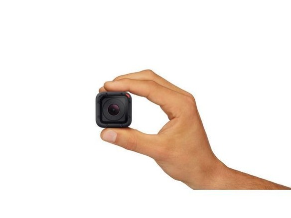 アクションカメラ「GoPro」、小型軽量の防水モデル「HERO4 Session」を発表