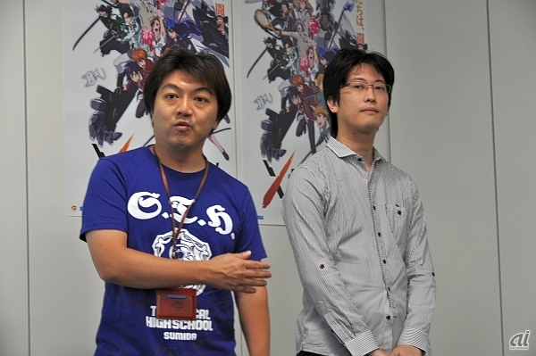 バンダイナムコオンラインのプロデューサーを務める近藤貴浩氏（左）と、セガゲームス セガネットワークス カンパニーのプロデューサーを務める萱沼由晴氏（右）