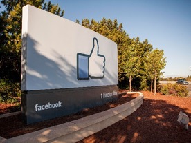 Facebook、1日の利用者数が初めて10億人に到達