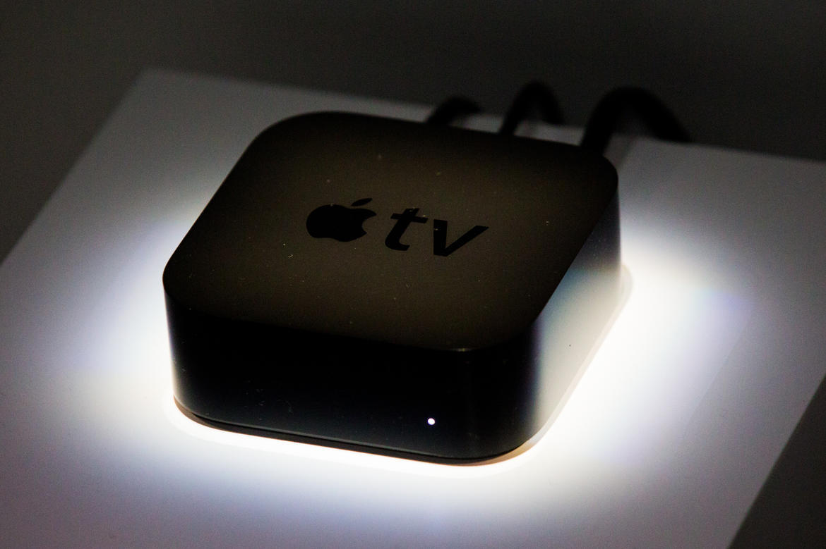 Appleの新しいApple TV。アプリストアとSiriを使った音声検索に対応する。