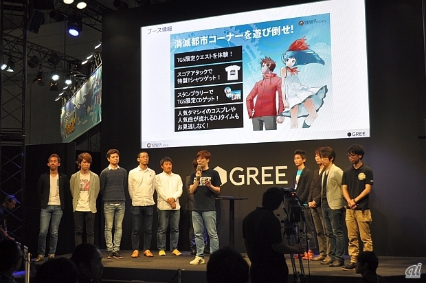 　9月17日にはJapan Game事業本部長の荒木英士氏（一番左）をはじめとして、アプリ開発スタジオであるWright Flyer Studiosのプロデューサーが登壇。担当タイトルを紹介するキーノートも実施。