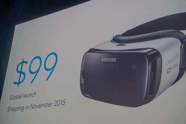 サムスンとOculusは、スマートフォン向けGear VRを11月に発売する計画だ。