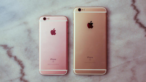 ゴールドとローズゴールド

　iPhone 6sはシルバー、スペースグレイ、ゴールド、ローズゴールドで提供されている。
