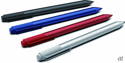 　Surfaceペン（7800円）の筆圧感知機能は1024段階に向上し、PixelSenseディスプレイとの組み合わせにより、一層自然かつ滑らかに書けるようになった。Surfaceペン先キット（1400円）に同梱される4種類のペン先を使い分けられる。