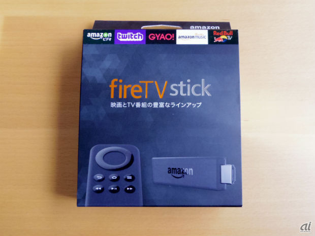 　9月に日本でのサービスをスタートしたAmazonの映像配信サービス「プライム・ビデオ」。10月末にはビデオストリーミング対応の「Amazon Fire TV」と「Amazon Fire TV Stick」の出荷が開始された。発表と同時に予約したFire TV Stickが10月末に到着したので、“テレビでプライム・ビデオ”を見る環境を整えた。こちらがFire TV Stickのパッケージ。小さい。