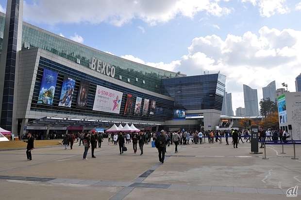 　会場は釜山の国際コンベンションセンターとして知られるBEXCO。主に一般展示エリアのBtoC、商談エリアのBtoB、eスポーツイベントを行うスペースで構成されている。