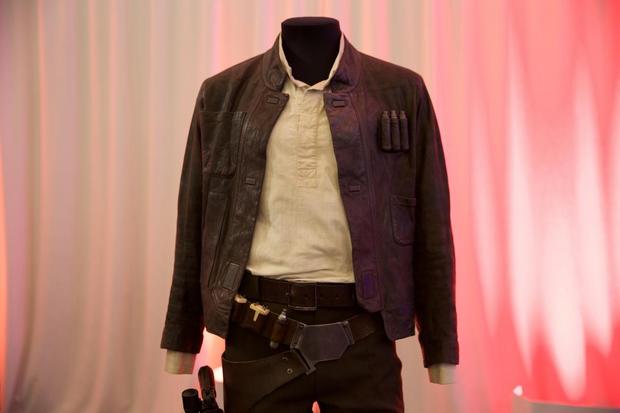 Han Soloの衣装

　Hanの反抗的な悪人風の身なりはそのままだ。
