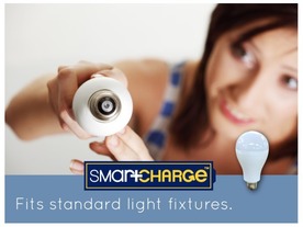 内蔵バッテリで停電時も点灯するLED電球「SmartCharge」--被災地や途上国で便利