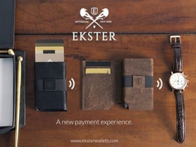 カードを取り出しやすいスマート財布「Ekster Wallet」--財布からカードが飛び出す