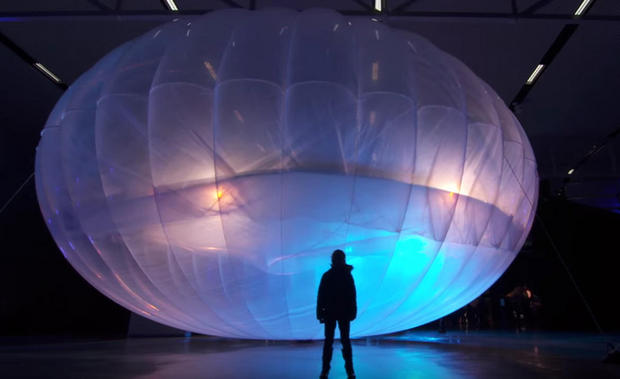 インターネットを運ぶ気球

　「Project Loon」は、あらゆる場所にインターネットアクセスを提供するというGoogleの取り組みだ。気球を使って、まだインターネットにアクセスできない世界各地に信号を送る。
