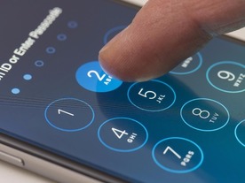 米司法省、アップルをFBIへの協力命令に従わせるよう裁判所に求める