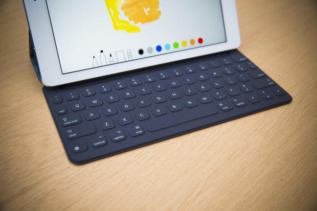 　Appleは、新しいサイズに合わせて新しいキーボードも発表した。