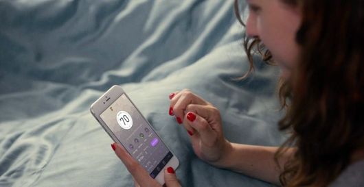 アプリで睡眠状況の確認や設定（出典：Indiegogo）