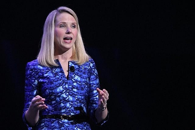 VerizonやGoogleが、米Yahooのウェブ事業について買収を検討しているという。Bloombergが報じた。