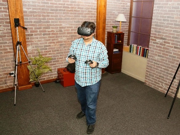 VRシステム「HTC Vive」レビュー（後編）--ルームスケールVRと「Chaperone」を体験