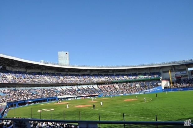 　29日には近隣のQVCマリンフィールドでも、プロ野球とコラボした「超野球」を実施。千葉ロッテ対北海道日本ハム戦でさまざまなイベントを展開した。この日は強風だったものの、雲ひとつ無い天候に恵まれた。