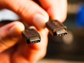 「USB Type-C」の仕様、IECが正式採用を発表