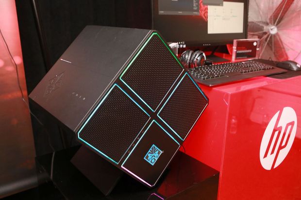 HP、独特なデザインのゲームPC「Omen X Desktop」を発表--写真で 