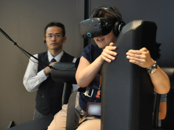 お台場VR ZONE「ガンダムVR」を体験--巨大MSの戦場に生身の人間としている怖さを実感