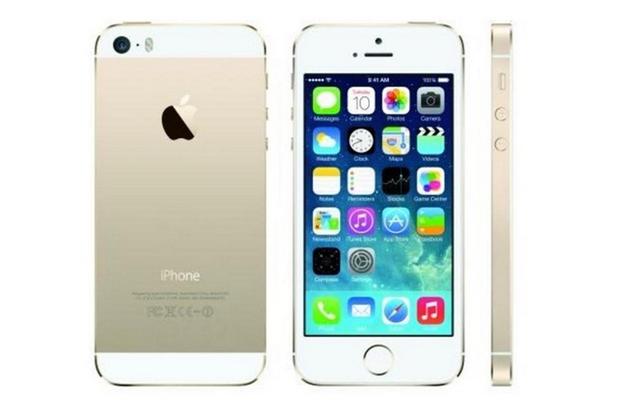 「iPhone 5s」

発売日：2013年9月20日 
販売終了日：2014年9月9日（64Gバイトモデル）、2015年9月9日（ゴールドモデル）。スペースグレイとシルバーの16/32Gバイトモデルは今も製造されている。
技術革新：指紋センサ
プロセッサ：64ビット、1.3GHzのデュアルコア「Apple A7」
バッテリ：1560mAh
キャッチコピー：「Forward thinking.（世界で最も先進的なスマートフォン）」
特記事項：Appleによると、64ビットプロセッサを採用した初のスマートフォンだという。