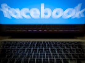 Facebook、リベンジポルノ問題で14歳少女が提訴--法廷へ