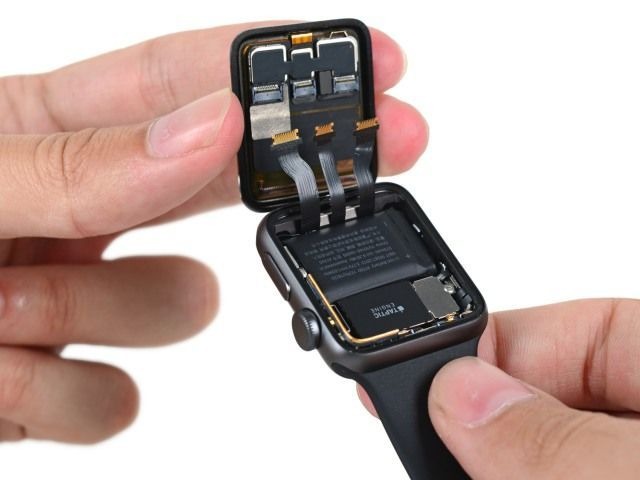 Apple Watch Series 2」は内部の改良で初代より修理が容易--iFixitの分解レポート - CNET Japan