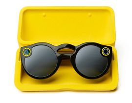Snapchat、動画撮影カメラ内蔵のサングラス「Spectacles」を発表--社名はSnap Inc.に