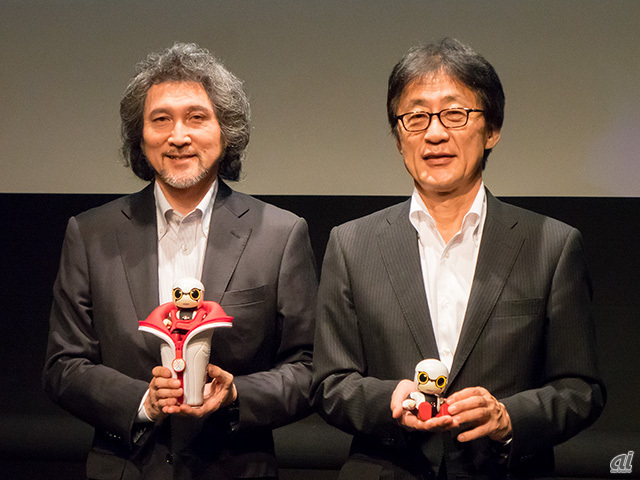 （左から）トヨタ自動車MS製品企画部主査の片岡史憲氏とトヨタ自動車専務役員の吉田守孝氏
