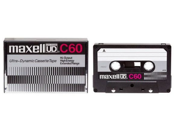 マクセル、カセットテープ「UD」デザイン復刻版--発売50周年、数量限定で