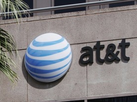 AT&T、買収の可能性含めTime Warnerと協議か
