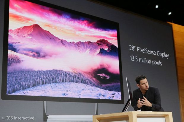 PixelSense display

　28インチの「PixelSenseディスプレイ」を搭載。4Kテレビよりも63％多い1350万画素を表示する。 
