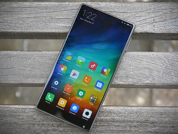 Xiaomi、スマートフォン販売減の影響小さく：「利益なしで提供」--Reuters