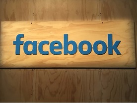 Facebook、「偽情報」問題への対策を強化