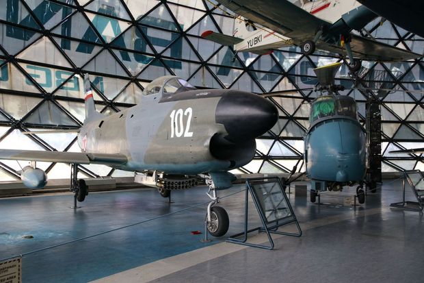 「Sabre Dog」

　North Americanの「F-86D Sabre Dog」は、「F-86」をベースにしているものの、共通の部品は少ない。F-84と同じく、YAFで運用されていた初期のジェット戦闘機の1つだ。
