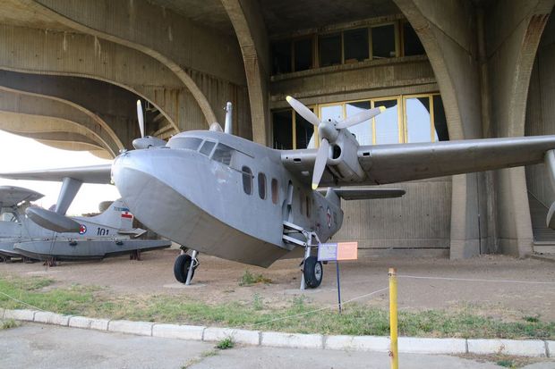 Shortの機体を発見

　これは予想外だった。世界に3機しか残っていない「Short Sealand」のうちの1機だ。Solent Sky博物館には、兄に当たる機体「Sandringham」が展示されている。