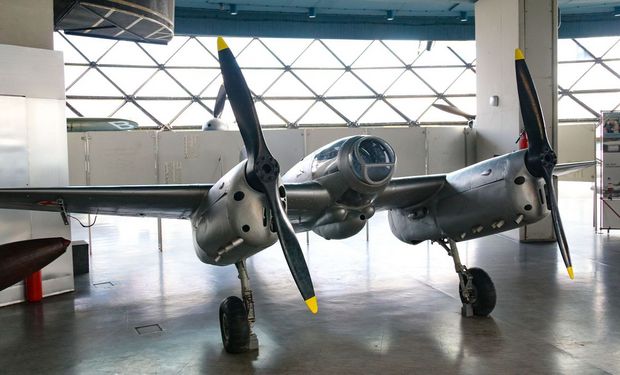 「Ikarus 451」

　筆者が見てきた航空機のなかで、この「Ikarus 451」がとりわけ奇抜であることは間違いない。研究用航空機シリーズの1つで、パイロットはうつぶせ姿勢で搭乗する。想像しただけで首が痛くなりそうだ。